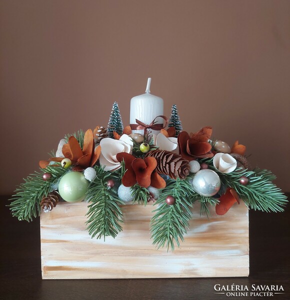 Egyedi,elegáns, natúr színvilágú karácsonyi asztaldísz!