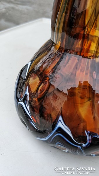 Szakított üveg muránói váza