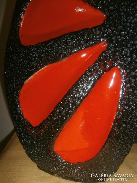 Fat lava is a rarity! Roth ceramics