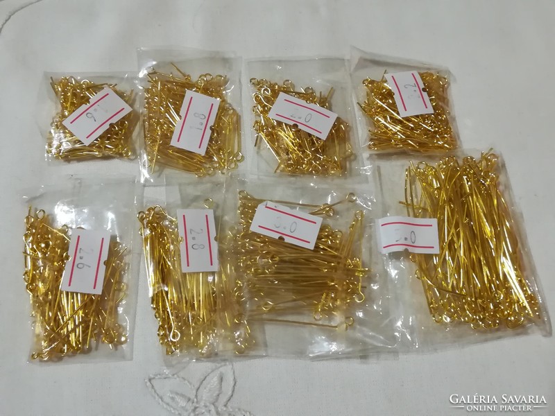 Jewelry parts .Approx. 2000 pcs.