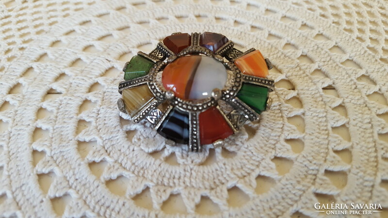 Beautiful semi-precious stone miracle brooch, badge