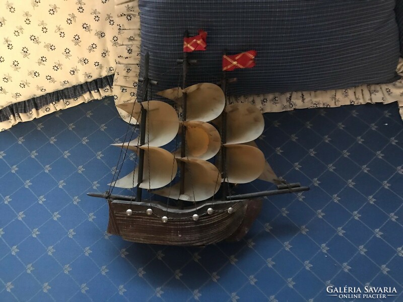 Sailing ship model, with Kühlungsborn inscription, xx.Szd. Second half. In brand new condition.