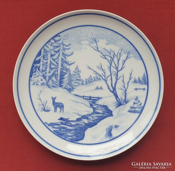 Hutschenreuther German porcelain hanging wall plate with a Christmas winter landscape