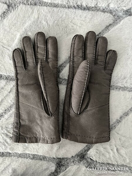 Gray leather glove lined