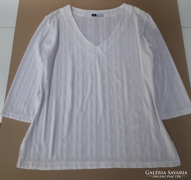XL size jj by original white blouse