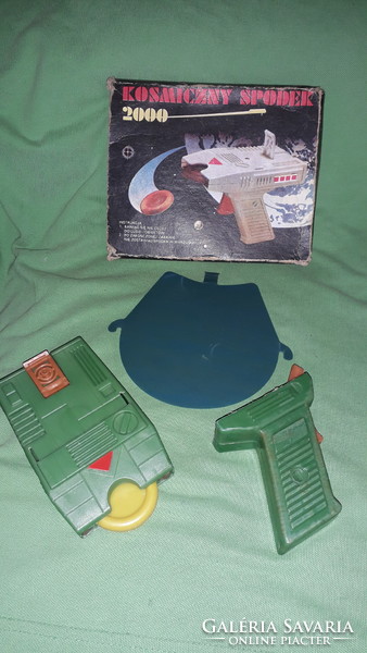 Régi 1970-s évek Kosmiczny Spodek 2000  UFO korong kilövő játék dobozával a képek szerint