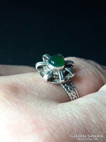 Antique silver ring with jade stone - size 53