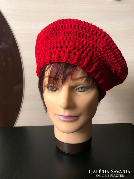 Crochet beret style women's hat 'cherry'