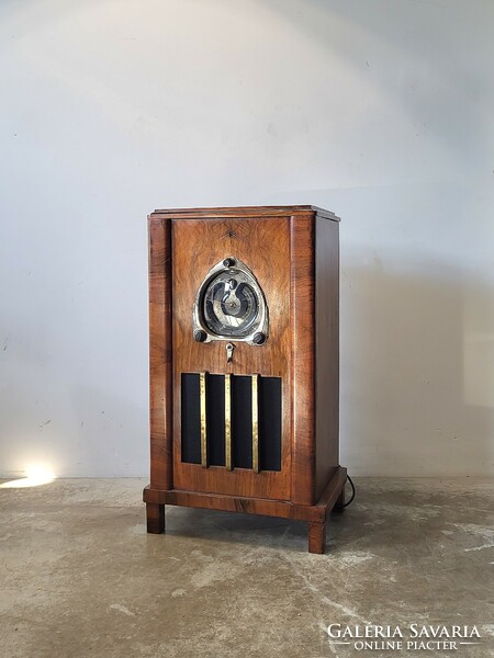 Original zenith cabinet radio art deco