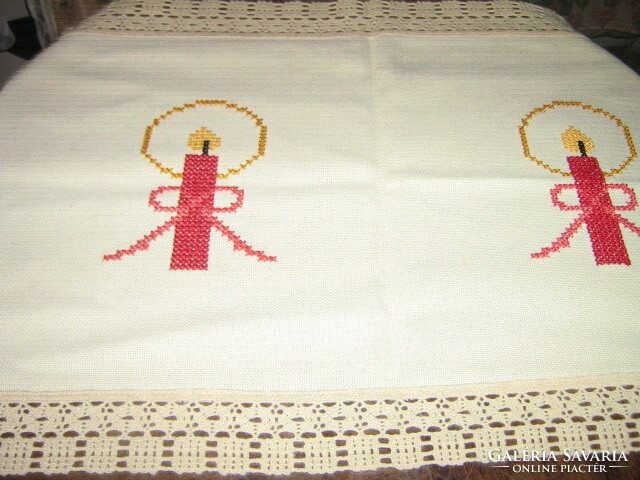Beautiful candle pattern runner on hand embroidered Christmas lacy edged woven tablecloth