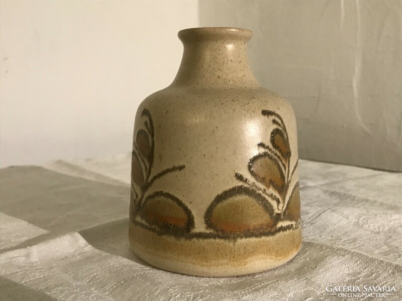 Retro small flower pattern ddr strehla vintage vase