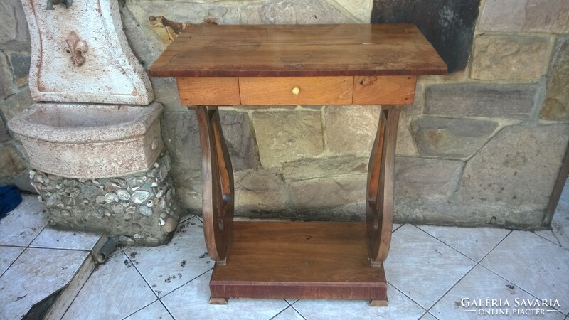 Kora Bieder sewing table with lute legs, original condition 65x79.5x37 cm