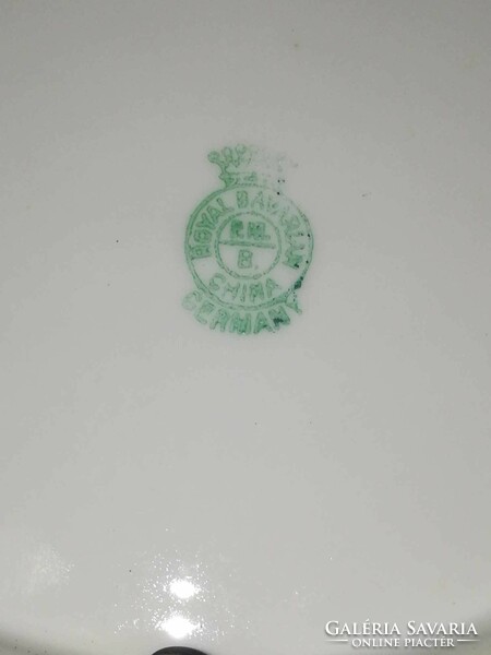 Antik Bavaria Royal tányér 20 cm a képeken látható állapotban van