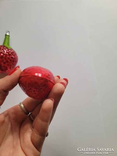 2db üveg kézzel festett eper Karácsonyfadísz!!!