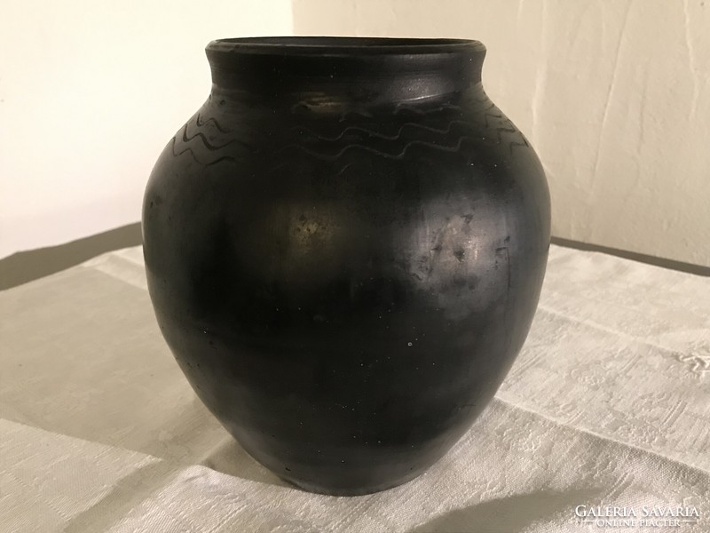 Karcagi clay industry black vase-marked hand made minimalist vase