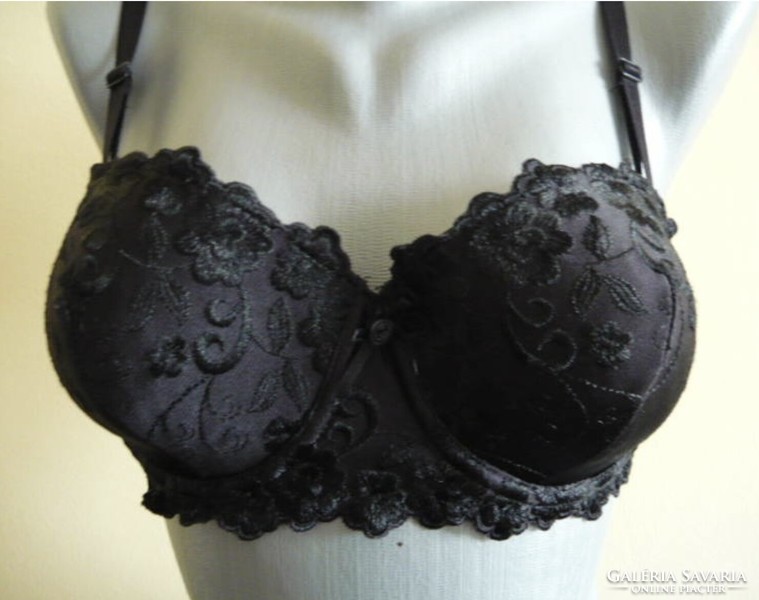 Black embroidered breast shaping bra 80/c new