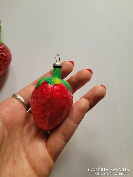 2 bottles of hand-painted strawberry Christmas tree decorations!!!