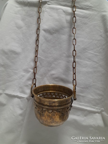 Hanging copper basket