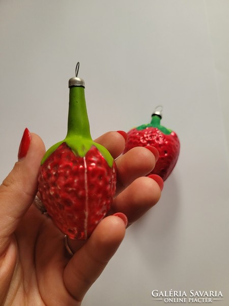2 bottles of hand-painted strawberry Christmas tree decorations!!!