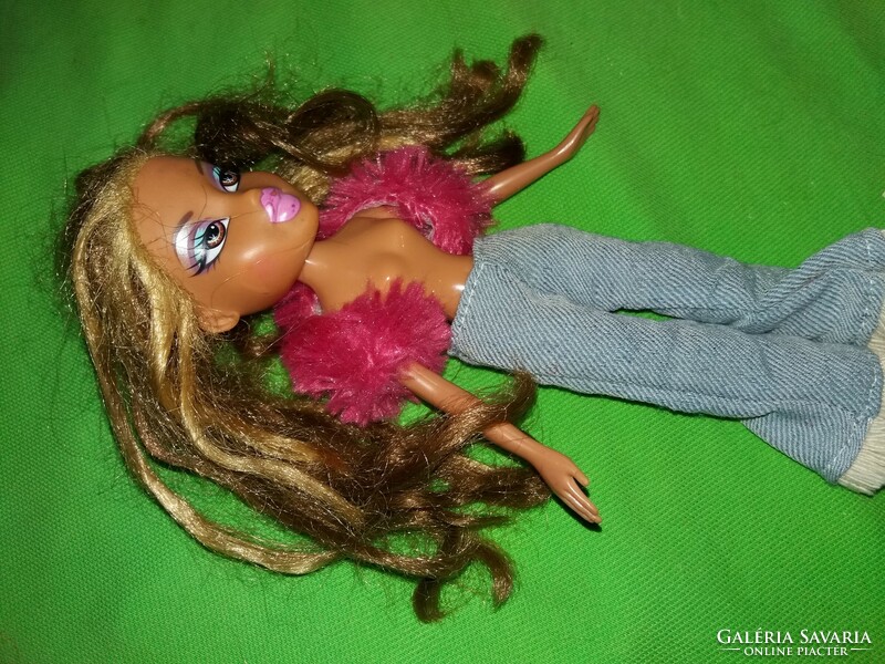 Eredeti vagány kreol MGM Bratz  Barbie baba szép állapotban a képek szerint BN 91