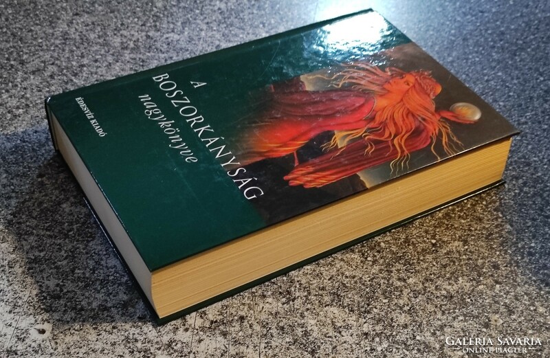 The Big Book of Witchcraft Raymond Buckland. Édesvíz publishing house, 2003