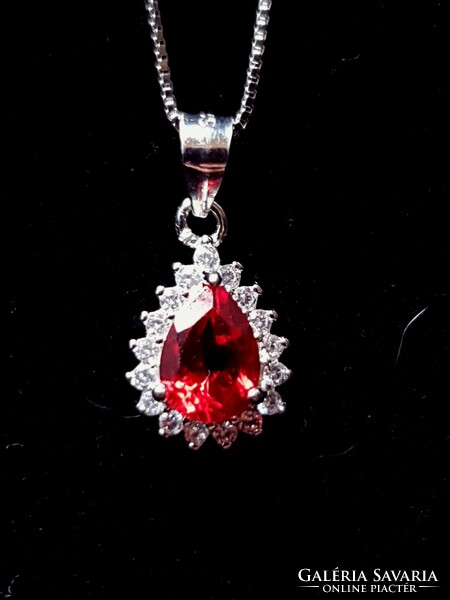 Beautiful silver pendant with a ruby gemstone