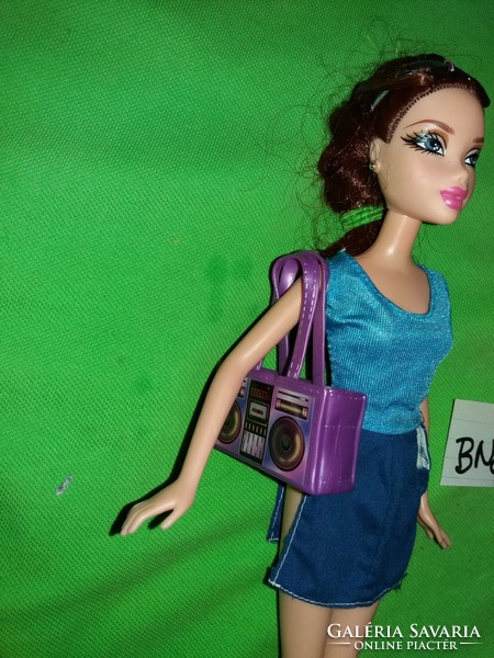 NAGYON SZÉP eredeti 1999 MATTEL My Scene Barbie baba VAGÁNY RUCIBAN a képek szerint BN 83
