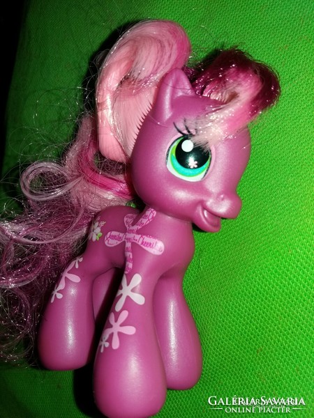 Bájos eredeti HASBRO My Little pony Pinkie Pie mese karakter lovacska figura 12cm a képek szerint