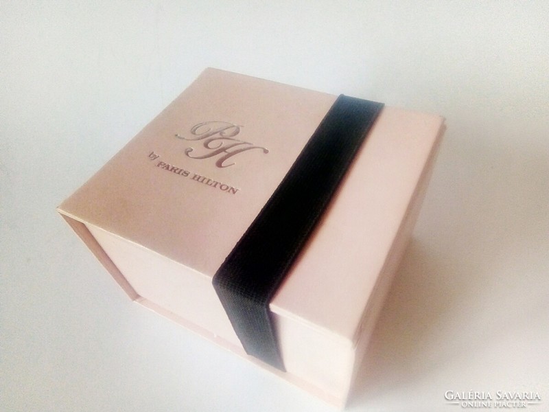 Ritka Paris Hilton design ékszer-karóra, dobozában