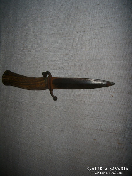 Bone-handled hunting dagger (early 20th century)