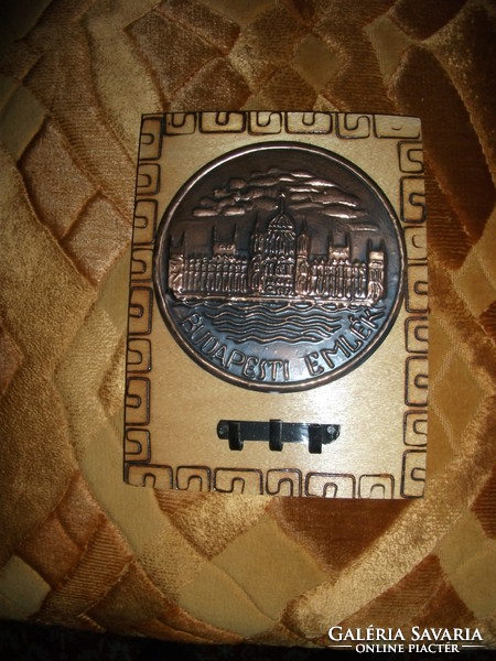 Budapest country house key holder on a wooden base that can be hung on a red copper wall, unused