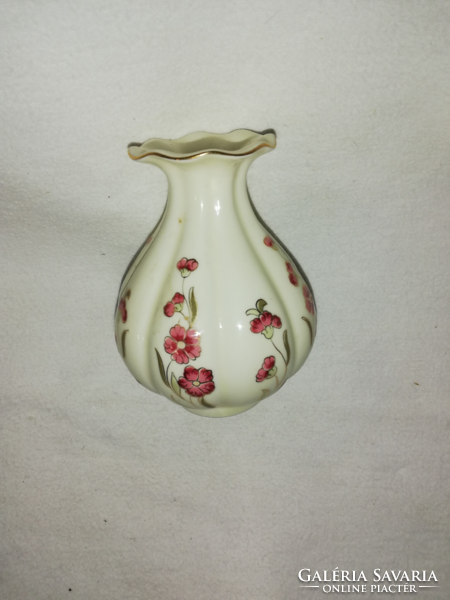 Zsolnay, gerezdes, kézzel festett virágmintás váza