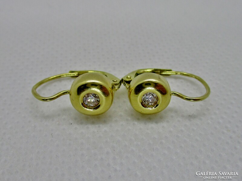 Beautiful antique 14kt gold earrings with button set diamonds 0.22ct