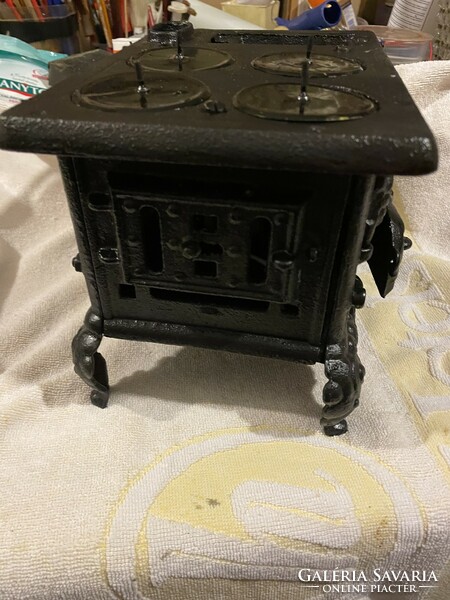 Old toy stove