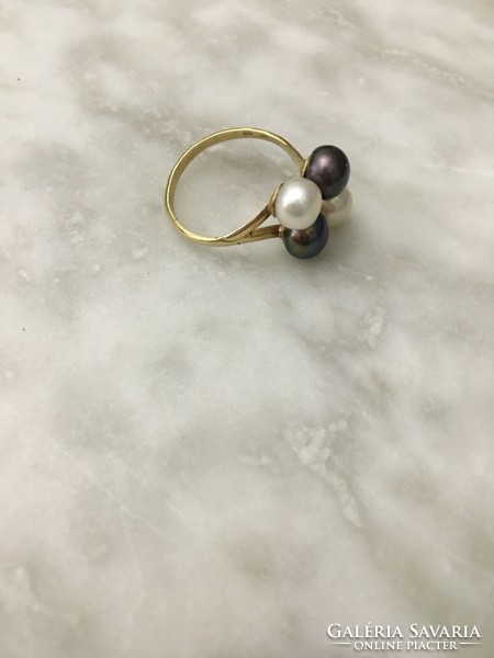 Különleges, kétszínű gyöngyös arany gyűrű