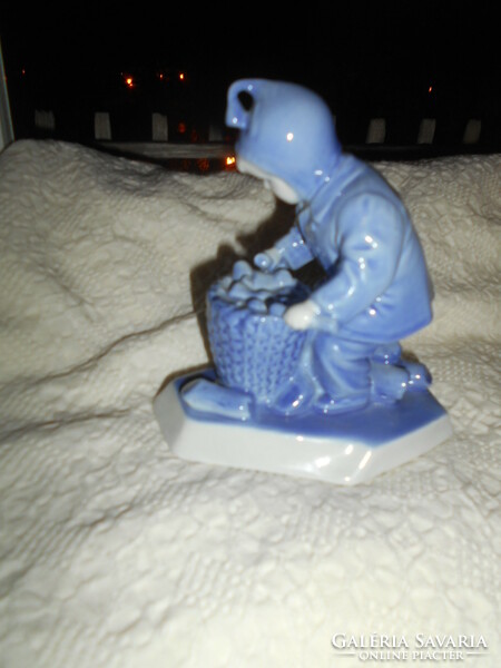 András Zsolnay sinkó children's figure - rare blue color