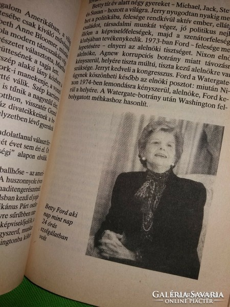 1990. Szilágyi Éva:First Ladyk könyv képek szerint Zrínyi Kiadó