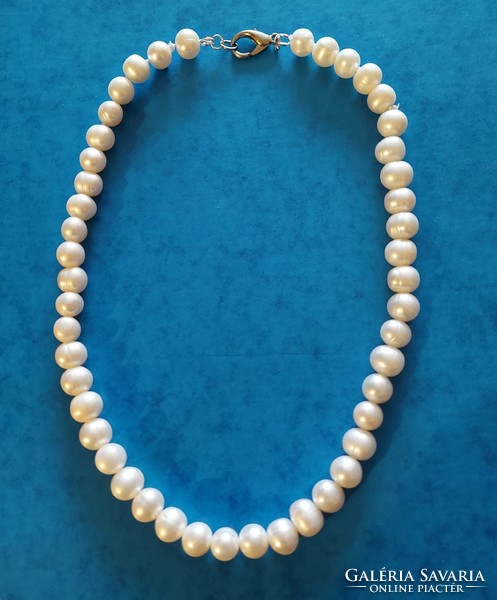 Beautiful large-eyed real cultured pearl necklace