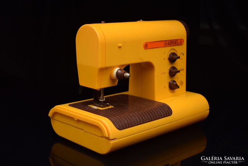 Mid century gabreila yellow children's sewing machine / retro