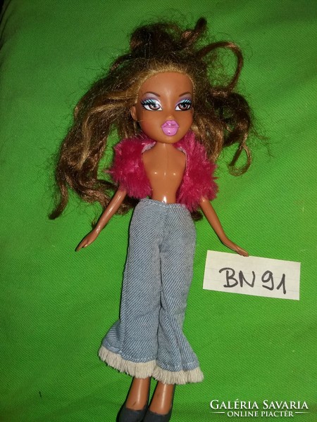 Original cool creole mgm bratz barbie doll in nice condition according to the pictures, bn 91