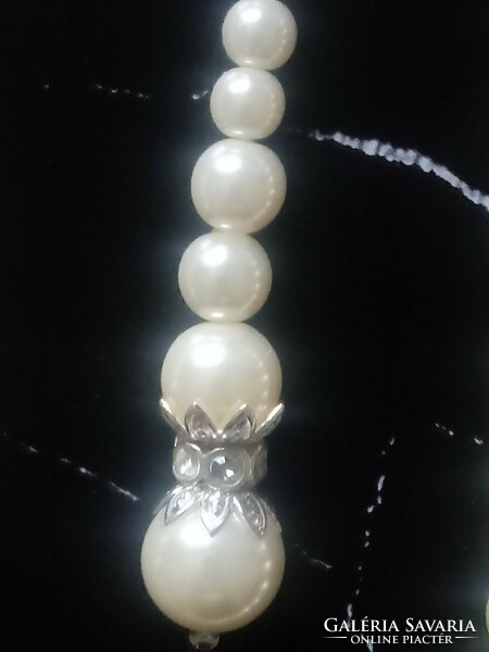 Beautiful pearl set (m&s)
