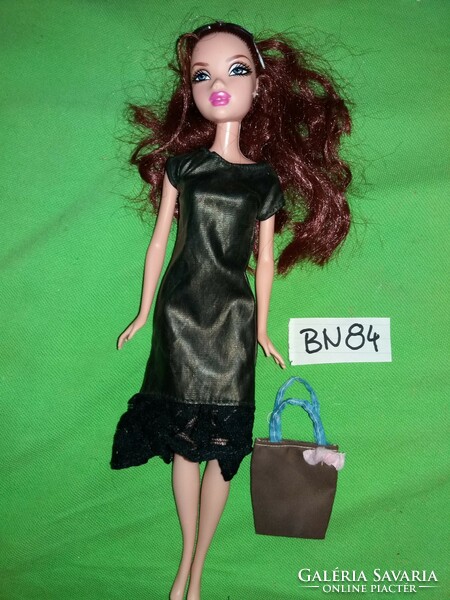 NAGYON SZÉP eredeti 1999 MATTEL My Scene Barbie baba kisestélyiben a képek szerint BN 84.