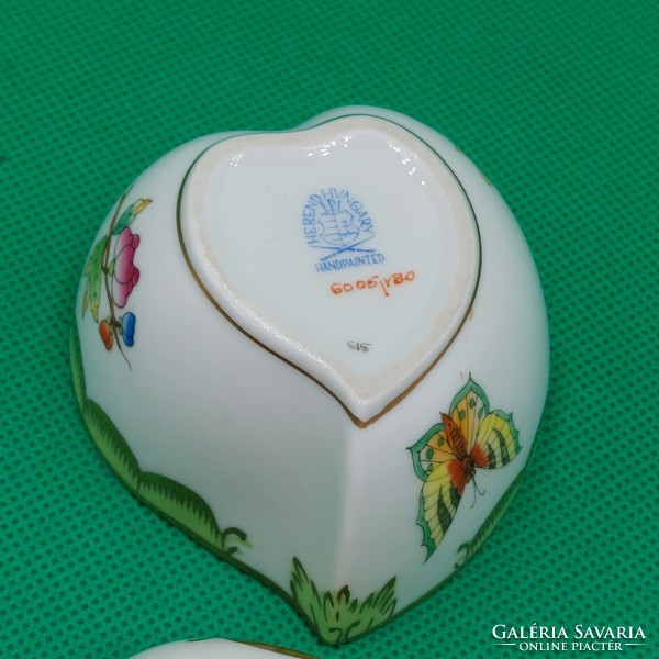 Herend heart-shaped bonbonnier with Victoria pattern