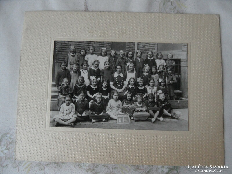 Old group photo, class photo (1939)