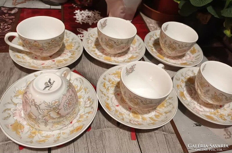 Gyönyörű 6 személyes PengDong porcelán teás/kávés készlet