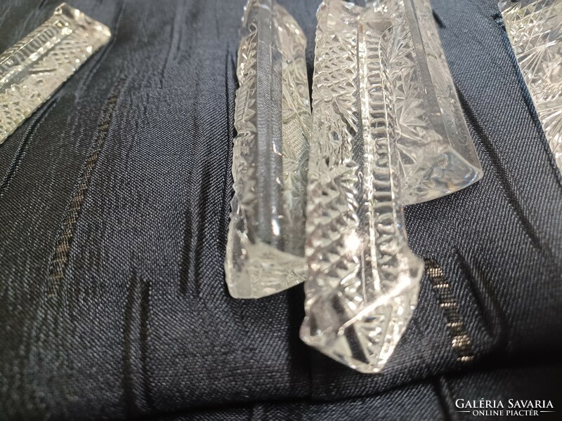 Crystal knife holder buck