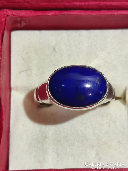 Large silver ring with lapis lazuli stones