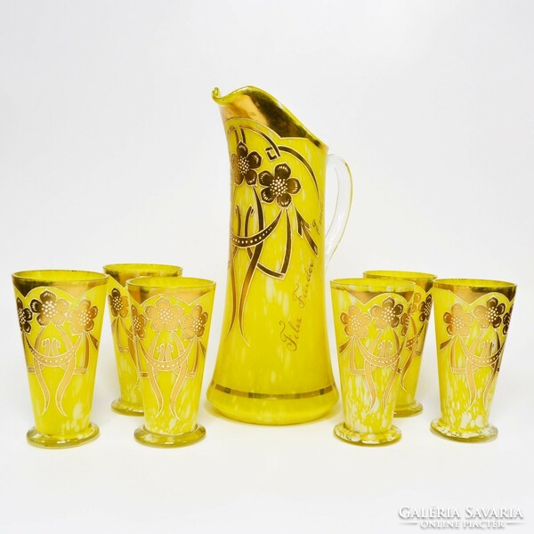 Yellow-white bath jug with 6 glasses