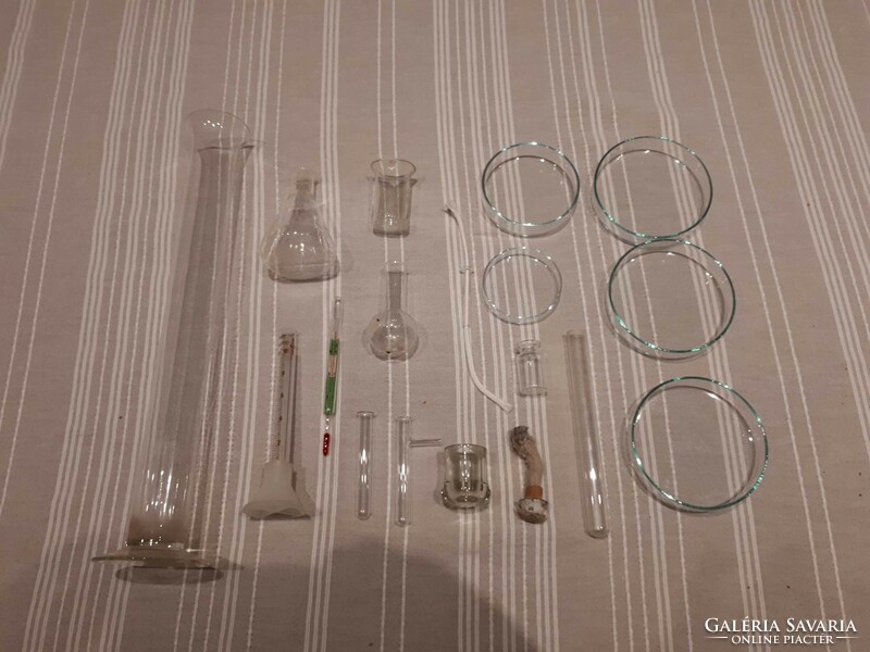 Régi üveg labor eszköz csomag