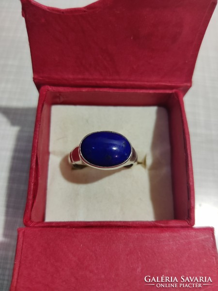 Large silver ring with lapis lazuli stones